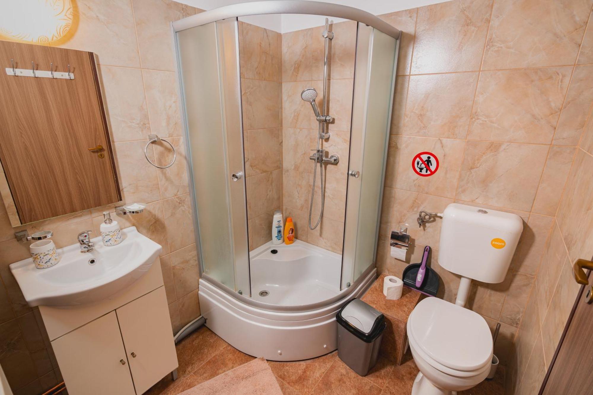 Pitstop Apartments Dumbravita  Εξωτερικό φωτογραφία